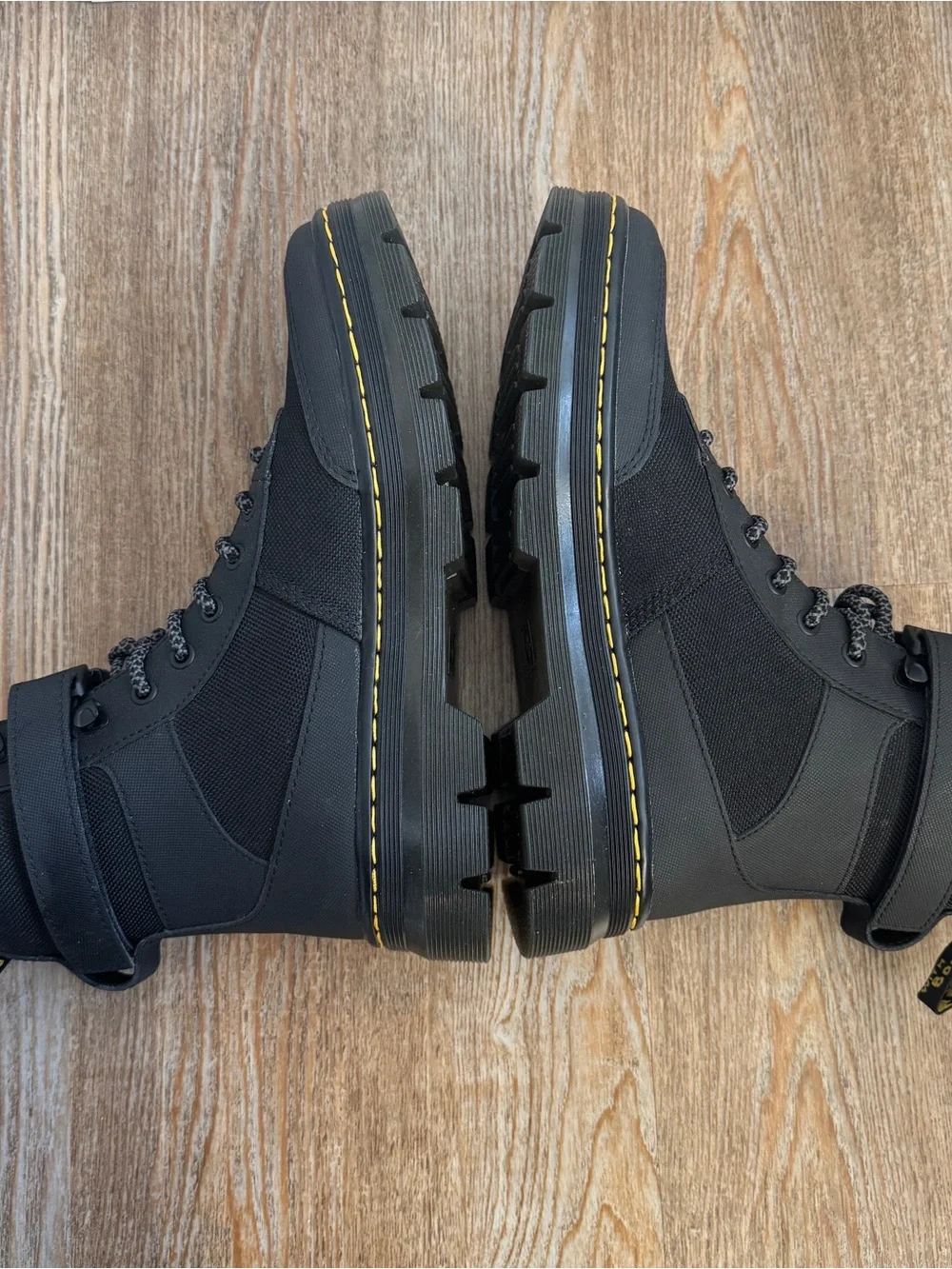 Dr. Martens Combs Tech Boot Black UK6 US7 EU39 NWOB Tactical Streetwear Goth